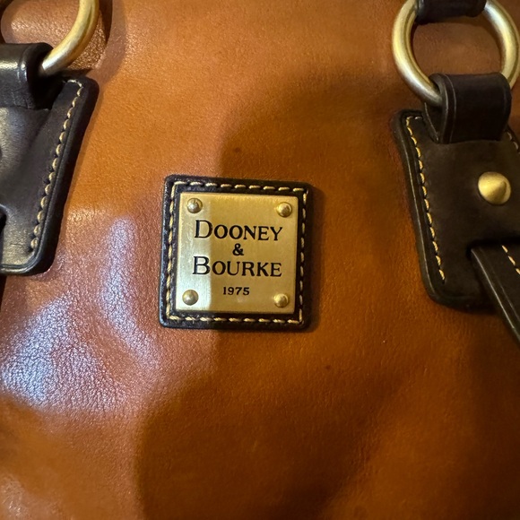 Purse - Picture 2 of 10